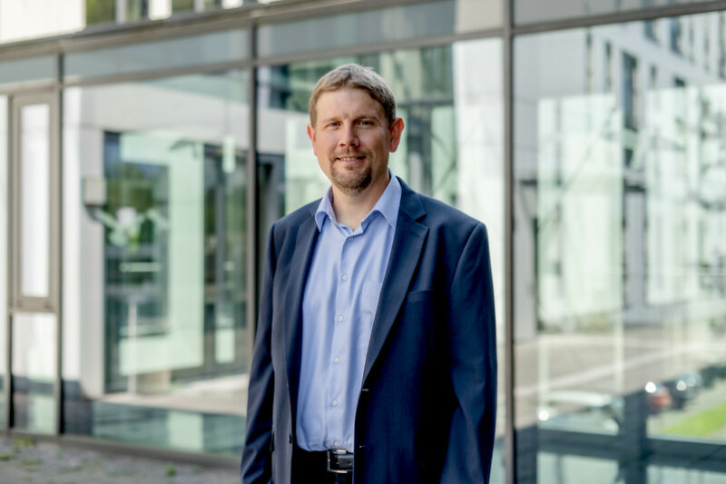 Jörg Behler ist der erste neu berufene Professor des Research Centers 